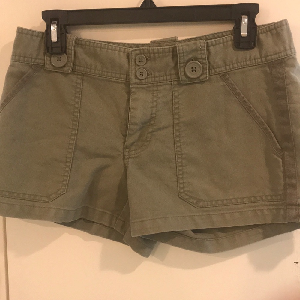 Green size 6 Old Navy shorts